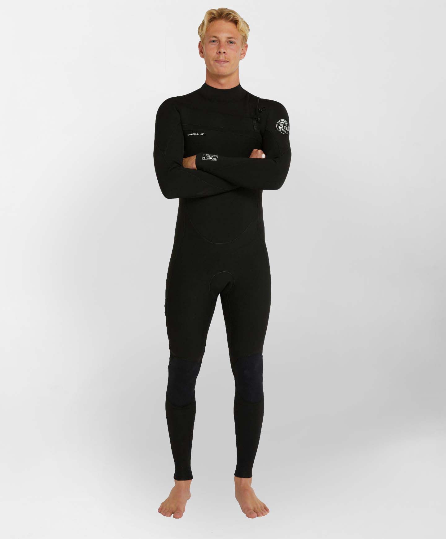 O'Neill | Defender 3/2mm Chest Zip Long Sleeve Steamer Full Suit Wetsuit. Black/Black/Black