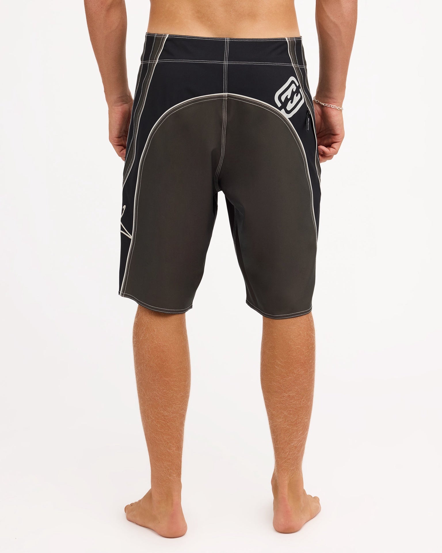 Billabong | Fluid 2K Pro Performance 21" Boardshort. Dark Brown