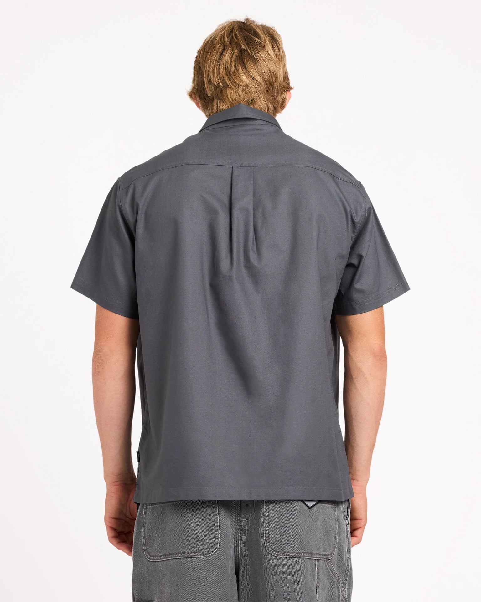 Quiksilver | Liquid Pocket Short Sleeve Shirt. Iron Gate