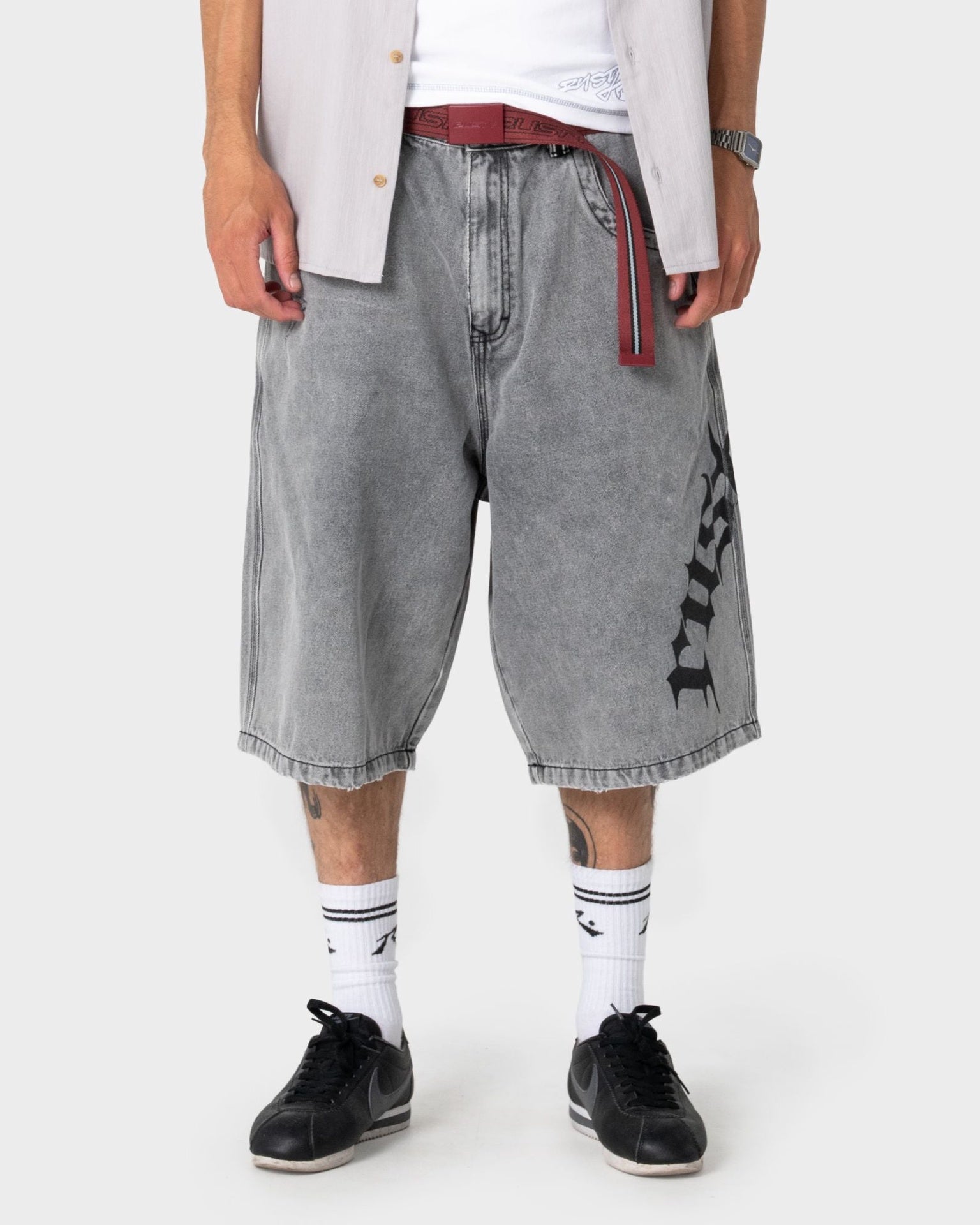 Rusty | Tweaking 26" Baggy Jort. London Summer
